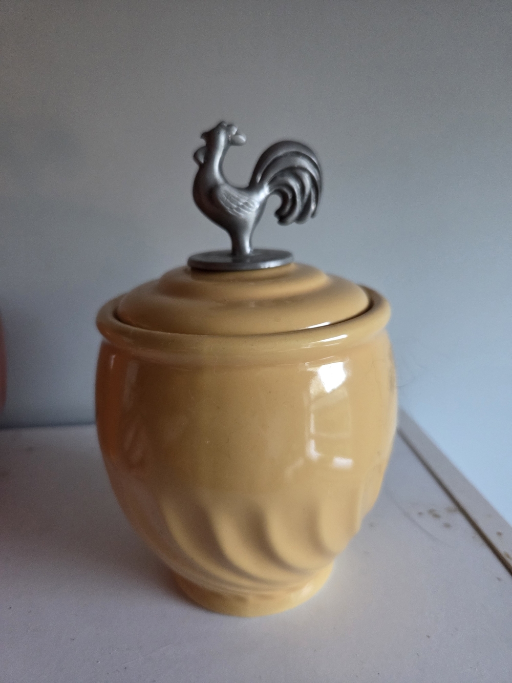 Lillian Vernon Vintage Yellow Ceramic Kitchen Canister with Rooster Lid
